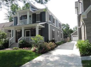 990 Bird Ave, Birmingham, MI 48009