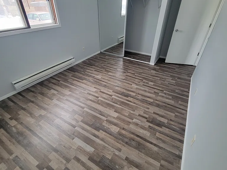 1722 La Crescent St #73 — Photo 8