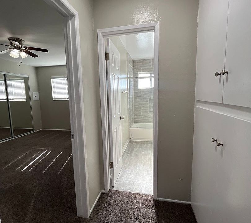 1st image of 1590 N Henderson Ave #10