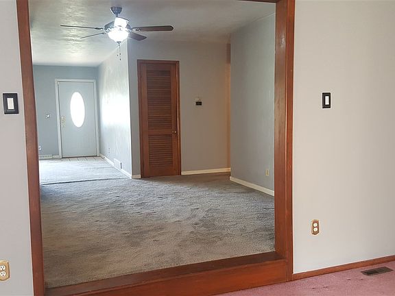 2nd image of 2607 Whale Ave