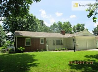 8119 Hedges Ave, Raytown, MO 64138