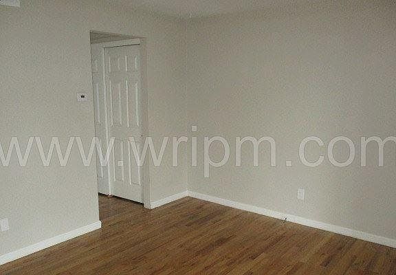 4th image of 253 Artist Lake Dr