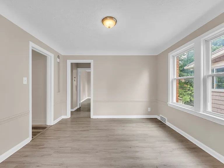 13613 Cedar Rd — Photo 10