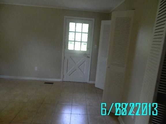 5th image of 201 Katy Ln