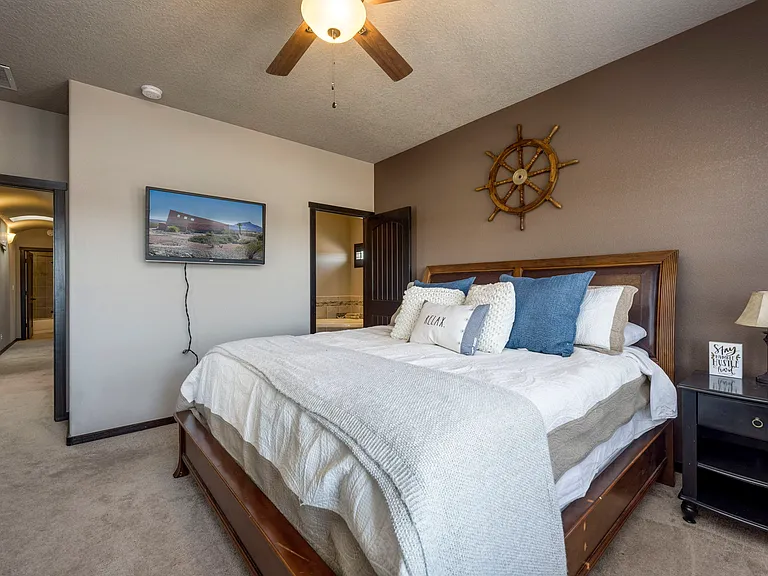 206 Tierra Verde Cir — Photo 16