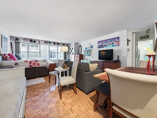 Sold by Sotheby's International Realty | media 5