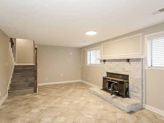 5th image of 1224 Collingwood Dr
