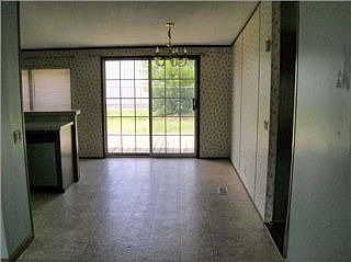 2nd image of 5002 Earl Ave