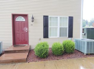 1113 High St APT 201, JOHNSON CITY, TN 37604