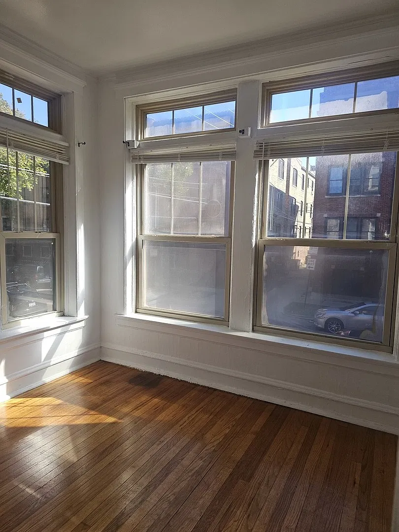 2 bed, 1100 sqft, $1,400 — Photo 3