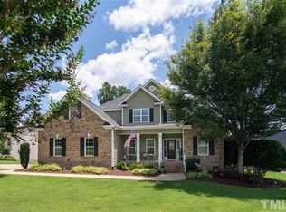 242 Neuse Landing Dr, Clayton, NC 27527