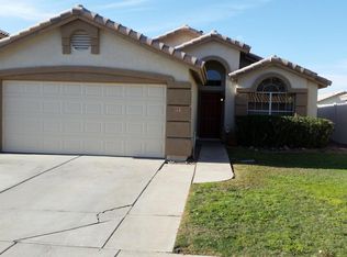 892 E Constitution Dr, Chandler, AZ 85225