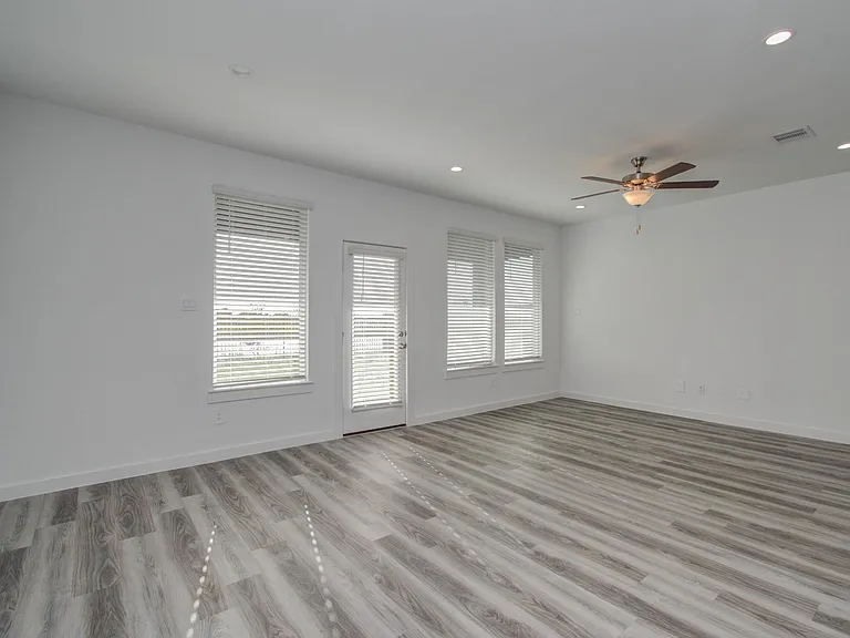12318 Churchill Downs Dr — Photo 12