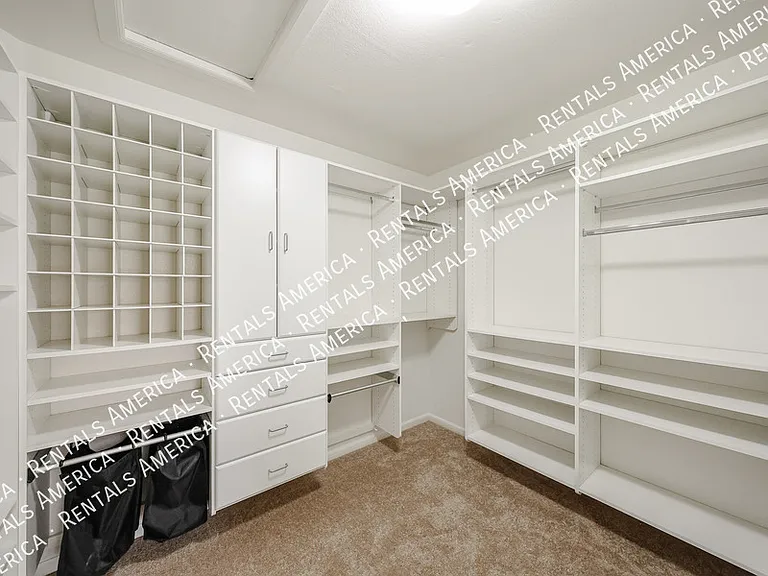 1635 W Wisteria Dr — Photo 28
