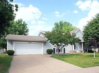 14660 Glazier Ave, Apple Valley, MN 55124