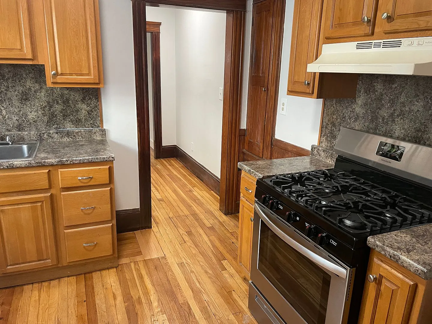 654 Elmwood Avenue — Photo 2