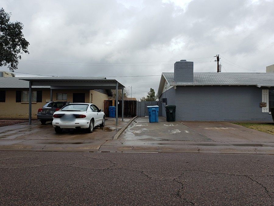 2nd image of 5856 W Coolidge St