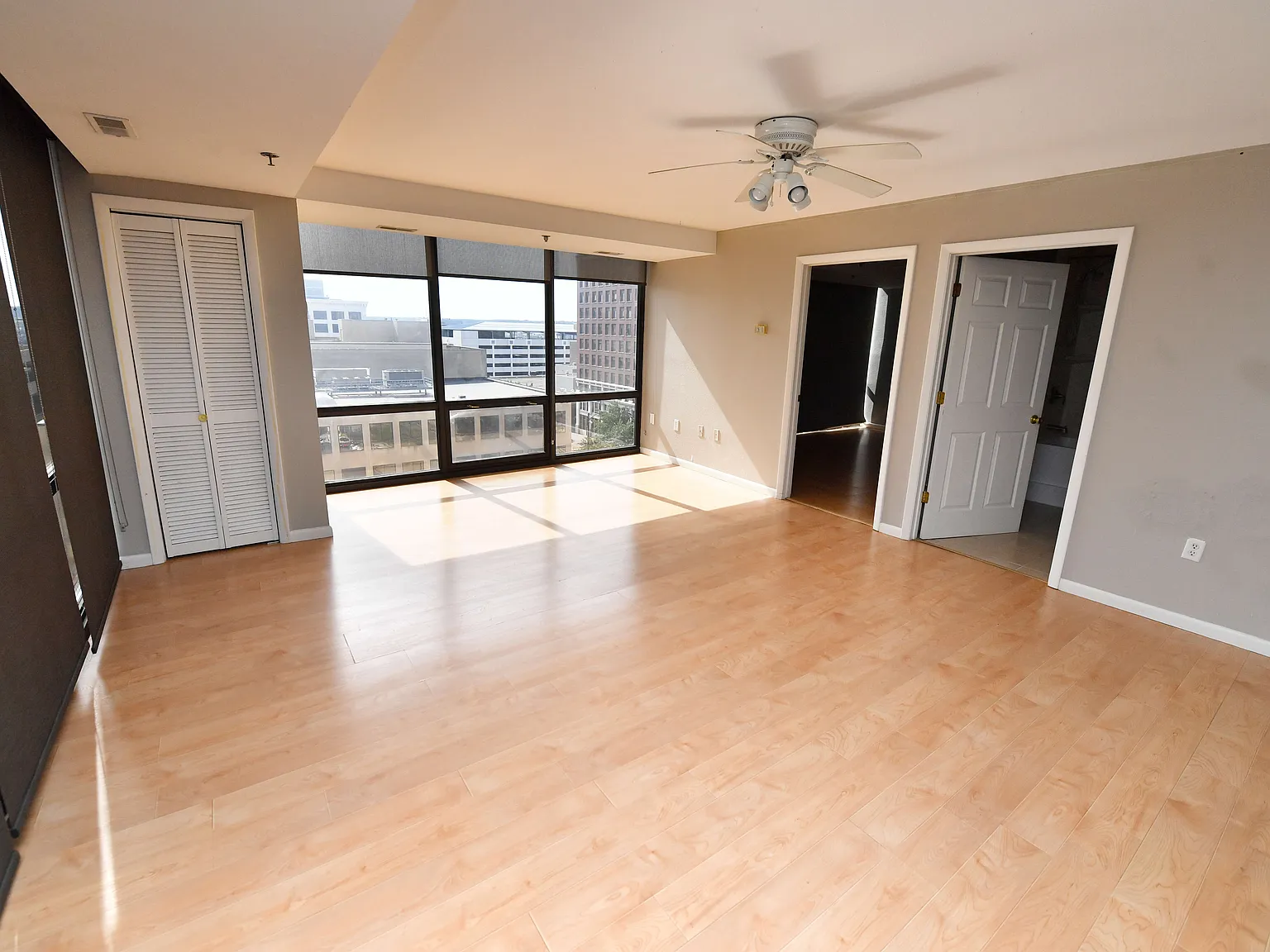 1 bed, 800 sqft, $1,350 — Photo 3