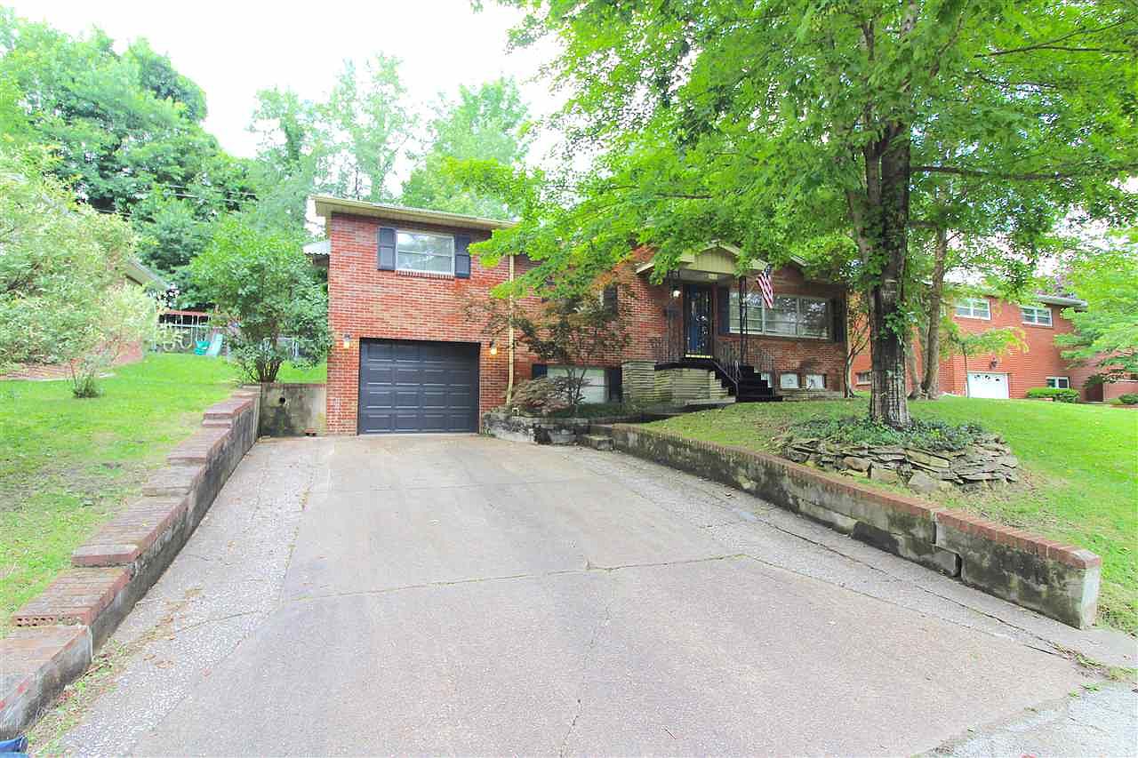 3055 Lydia St, Ashland, KY 41101 Zillow