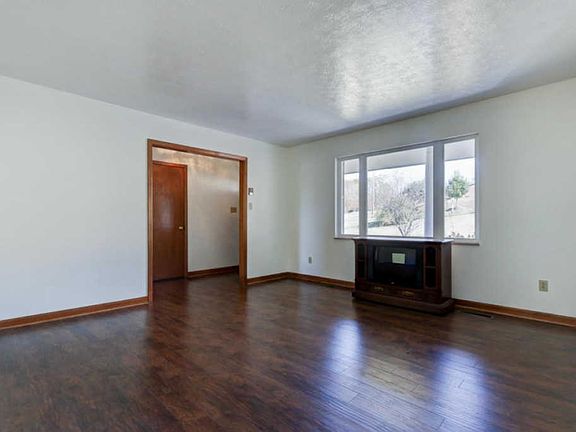 5th image of 2101 Boden Ln