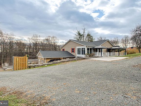 5th image of 2656 Collins Ct