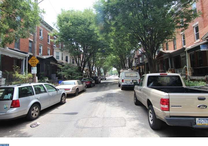2nd image of 2255 N Park Ave #1