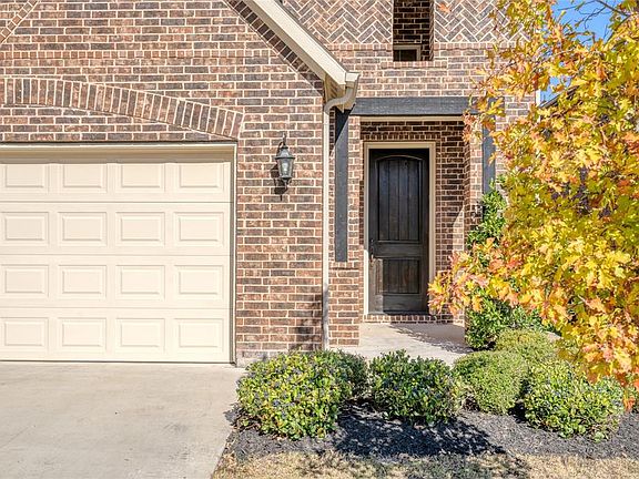 3rd image of 2413 Avalon Ct