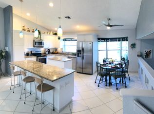 11256 Coral Key Dr, Boca Raton, FL 33498