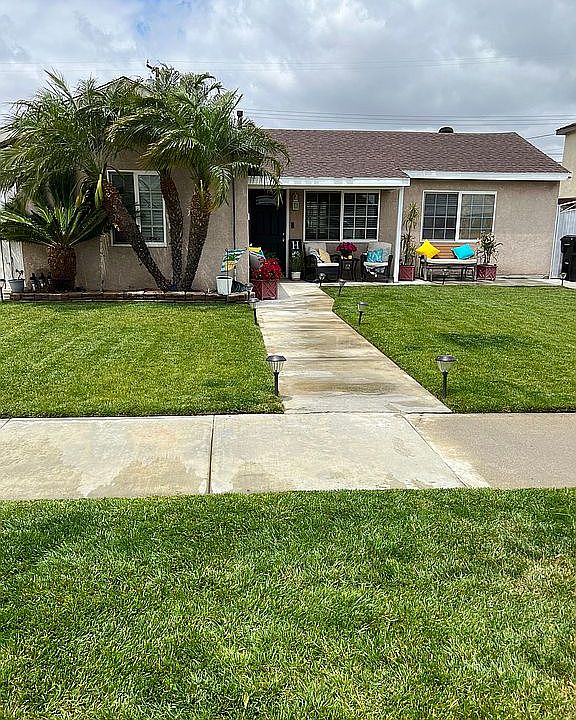1st image of 1123 W 210th St