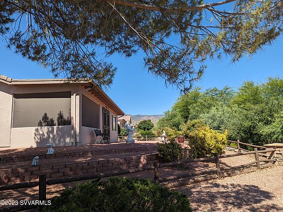4th image of 1900 W Desert Willow Drive