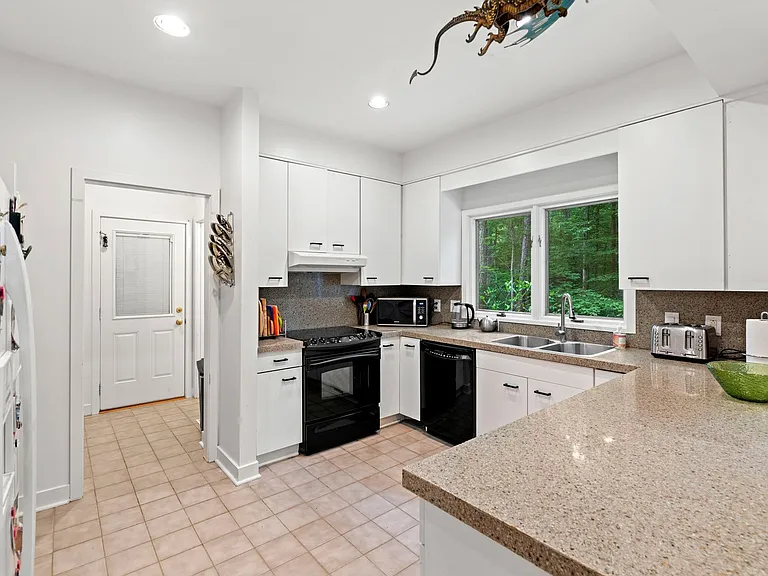129 Ironwoods Dr — Photo 11