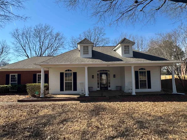305 S Sanga Rd, Cordova, TN 38018