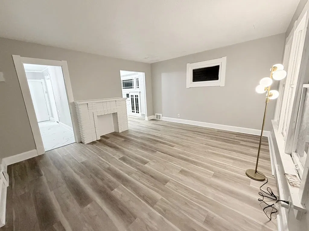 3 bed, 1091 sqft, $1,199 — Photo 2