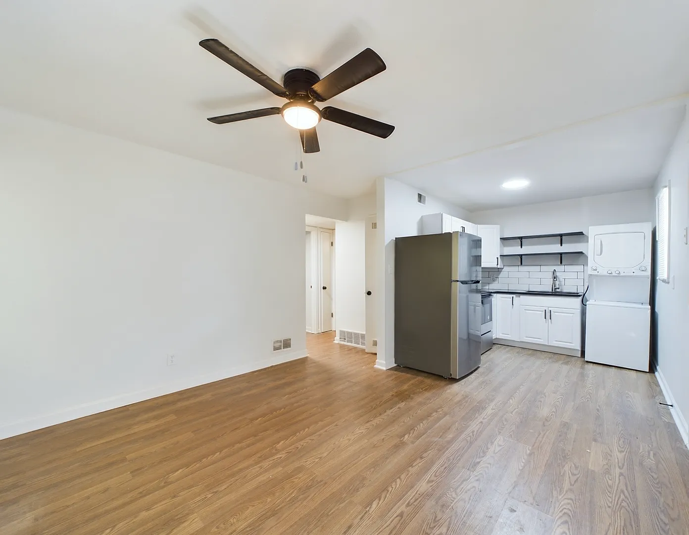 6208 E 152nd Terrace — Photo 4