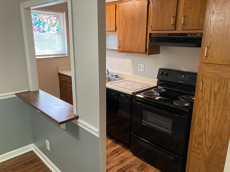 1501 Cowling Ave #3 — Photo 9