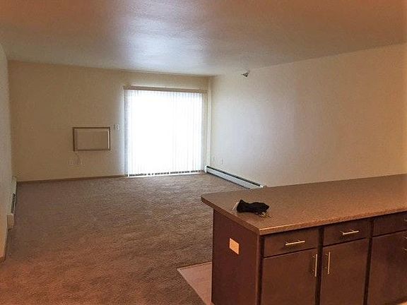 2nd image of 527 33rd Ave W APT 209