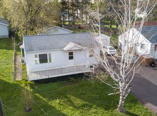 2229 Hillcrest Dr, Duluth, MN 55811