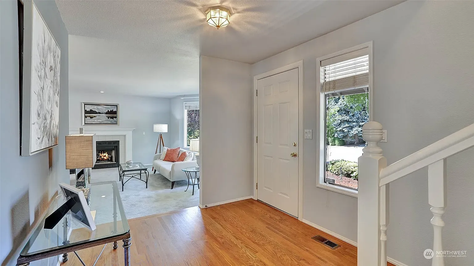 5 bed, 2.5 bath, 3020 sqft, $4,295 — Photo 4