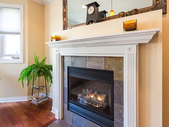 5th image of 5859 N Winthrop Ave #1