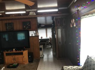 613 Willow Dr, Green Lane, PA 18054