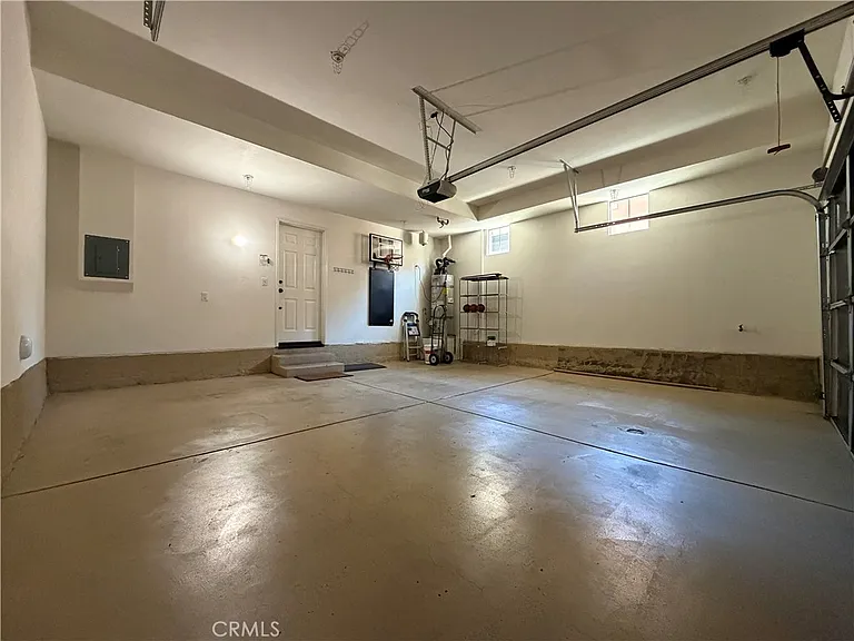 611 McKenna St — Photo 19