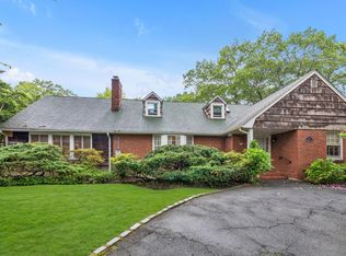 301 Margaret Blvd, Merrick, NY 11566