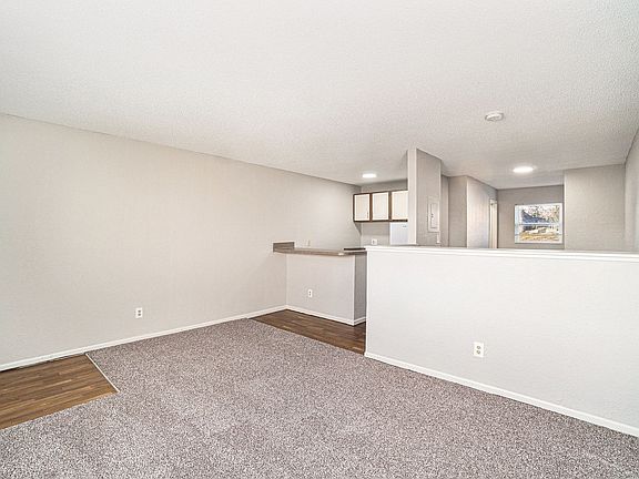 4th image of 2300 NE 70th St #3