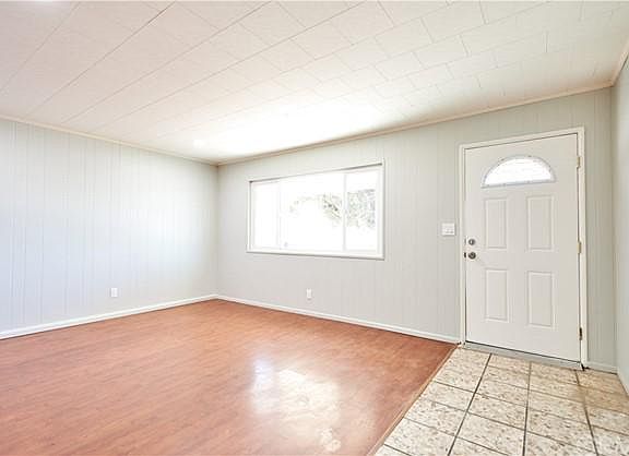 4th image of 12590 Val View Dr