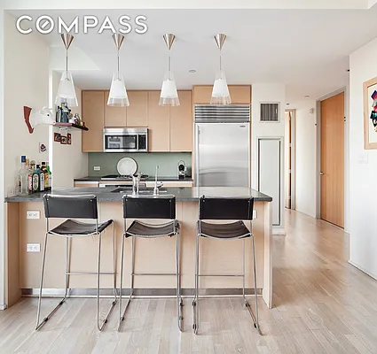 Rented by Compass | media 32