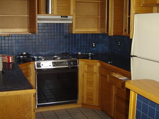 5th image of 1651 SE 9th Ave