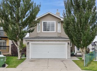 60 N Canoe Cv SW, Airdrie, AB T4B 2Z5