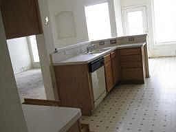 3rd image of 3013 Stonewall Ln