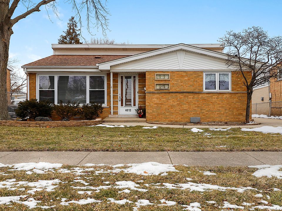 1st image of 4012 W 106th Pl