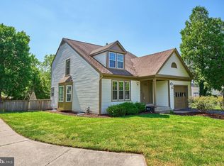 21050 Emerson Ct, Sterling, VA 20164